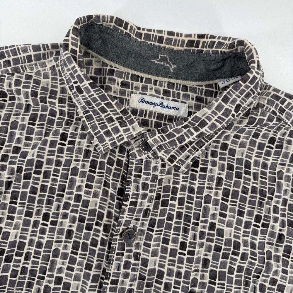 Tommy Bahama Button Down Shirt Mens XXL Grey Geometric Silk Short Sleeve 0422